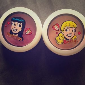 Limited edition Mac x Archie's girls